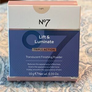 Lift & Luminate Triple Action Translucent Finishing Powder - Light